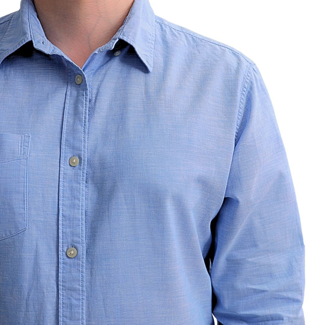 camisa oxford manga larga color celeste para empresas. Con bordado san jacinto